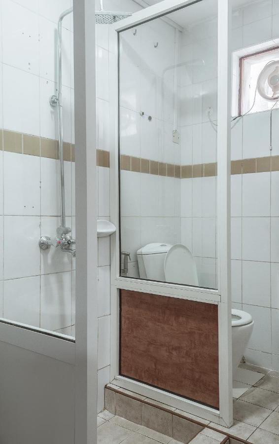 Bed and Breakfast Kelele Square Занзибар Экстерьер фото